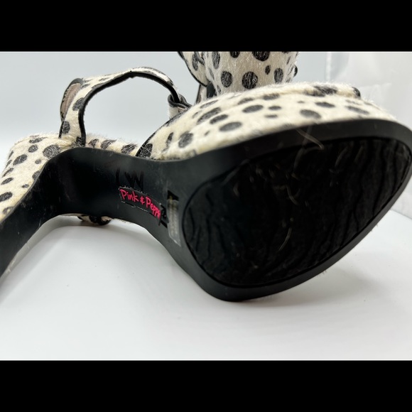 Funky B/w Polka dot platform heels - Picture 6 of 9